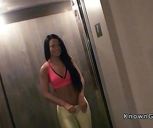 slim Morena Adolescente masturbar pov en hotel habitación 8 min hd