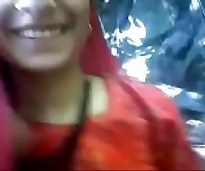 India Desi pueblo Chica Follada :Por: BF en de la selva porno Video 2 min